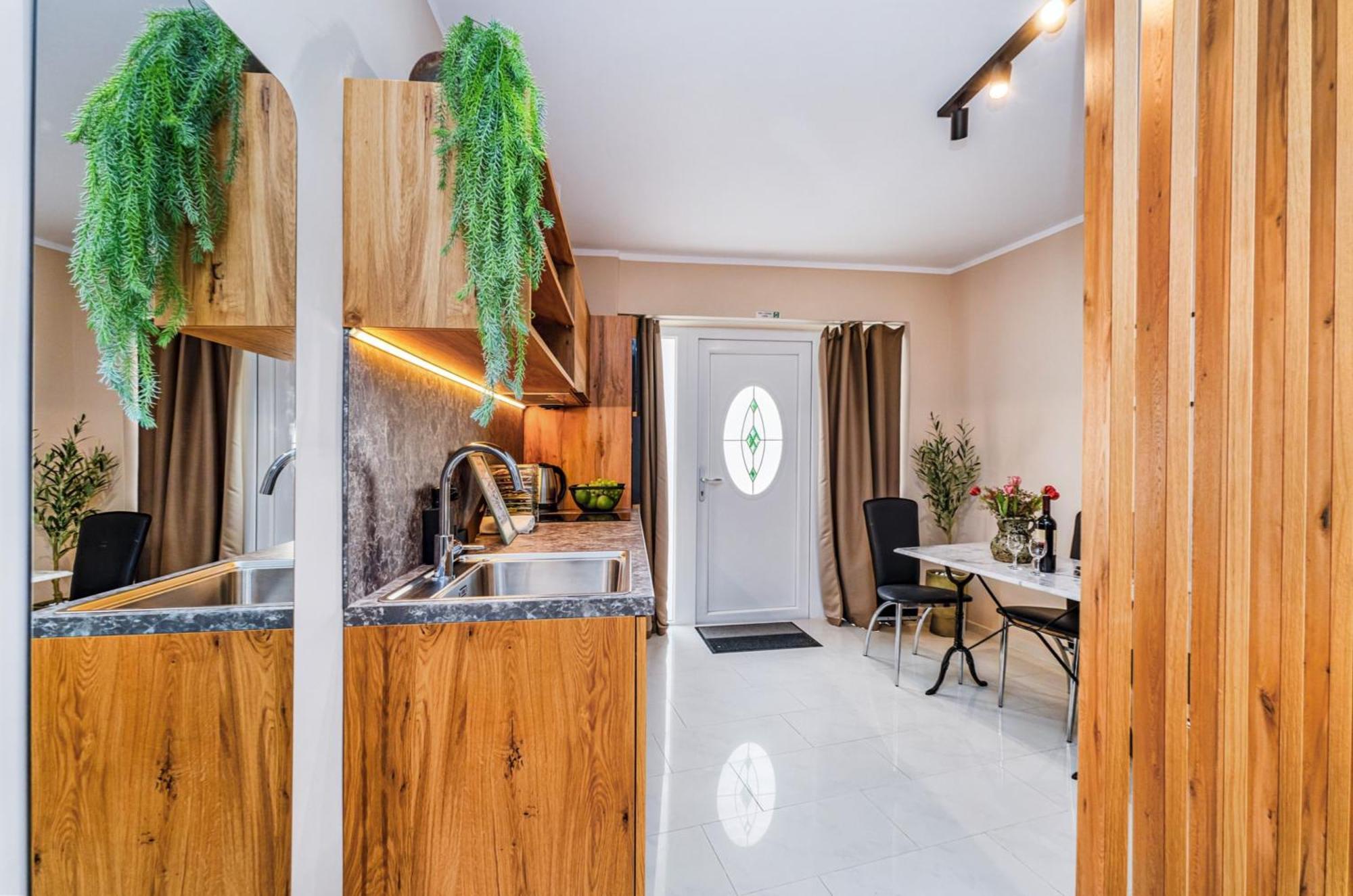 Samm Apartments シベニク エクステリア 写真