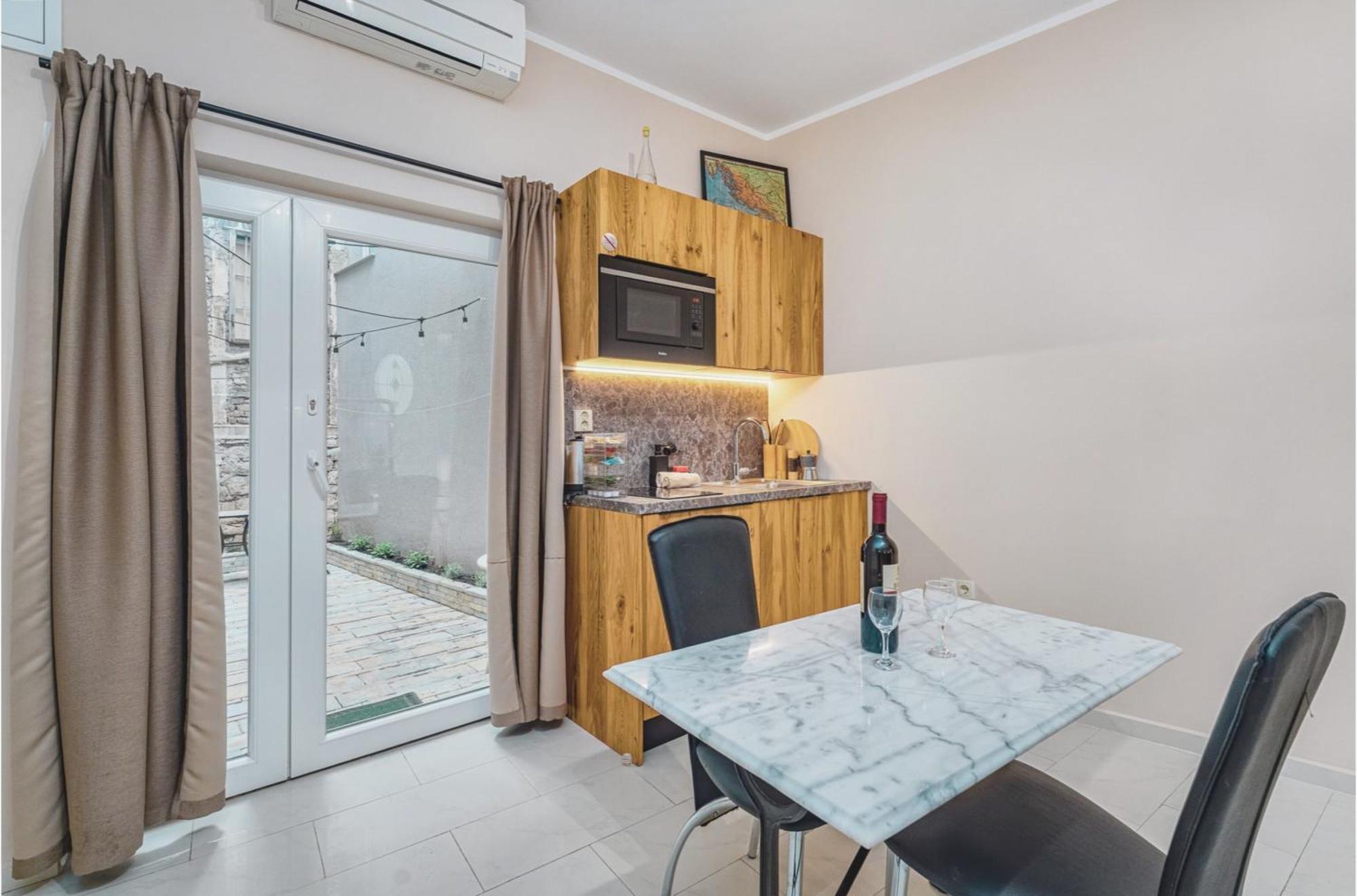 Samm Apartments シベニク エクステリア 写真