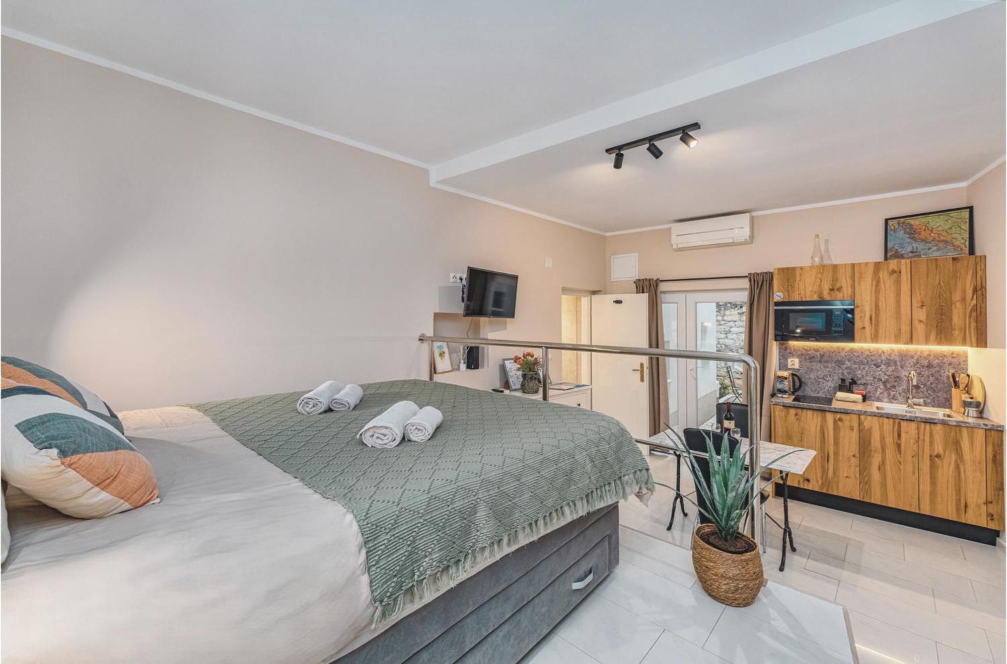 Samm Apartments シベニク エクステリア 写真